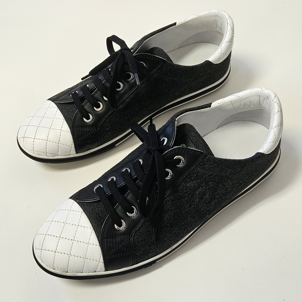 CHANEL Black White Quilted Sneakers Authentic Womens 39 Luxury Designer Shoes